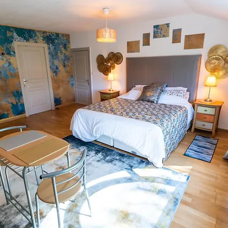 Chez Phil Couette-café La Pomarède