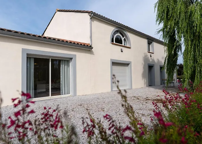 Bed & Breakfast Chez Phil - Le Calme Proche De Revel, Castelnaudary, Carcassonne 4*